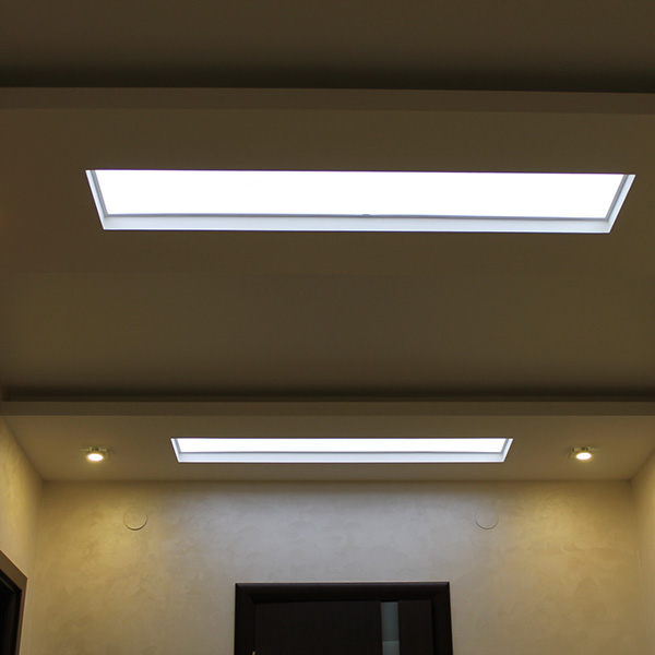 многоуровневый натяжной потолок свет